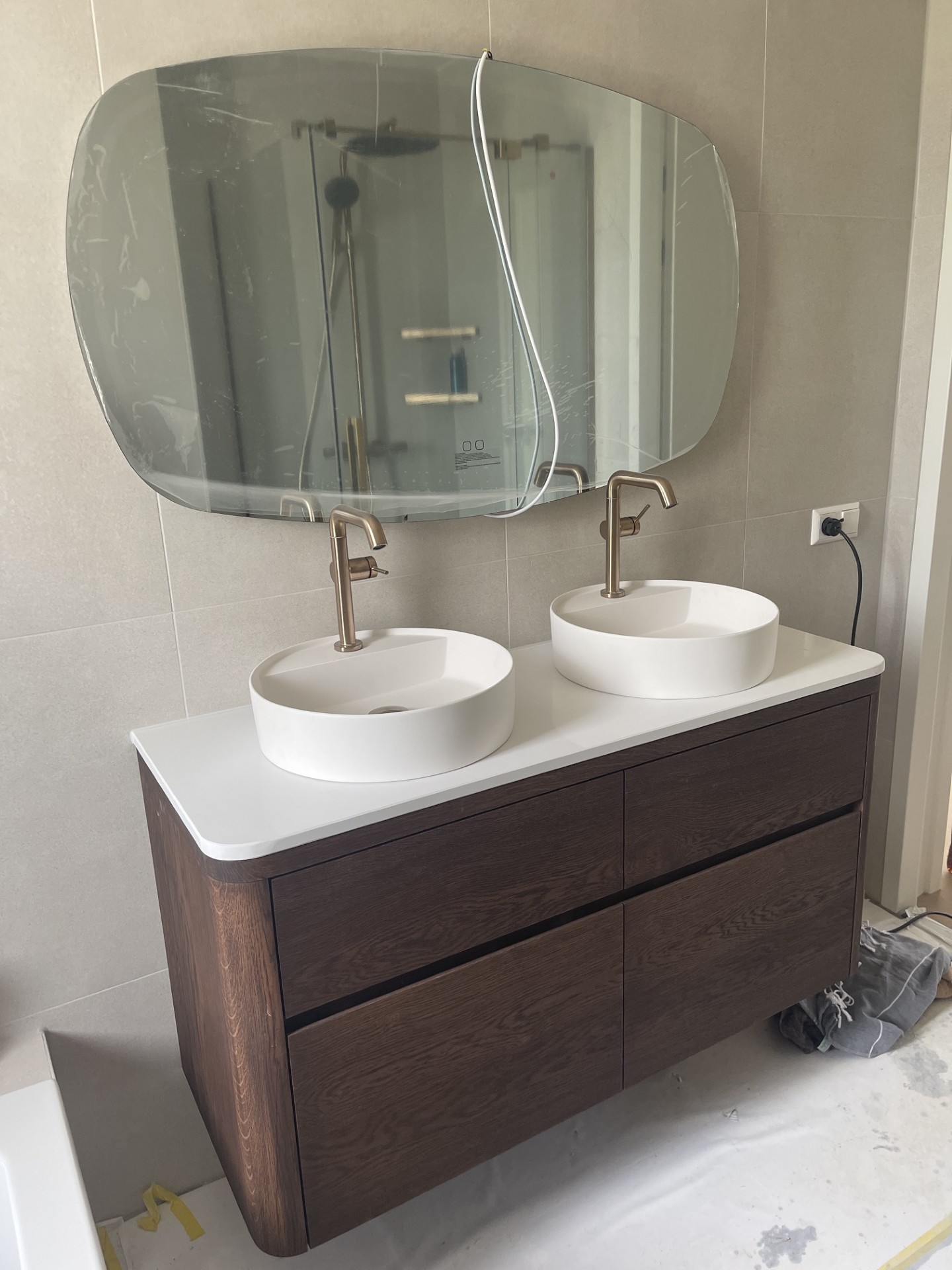 was meubel dubbele kommen bronze hout choclate